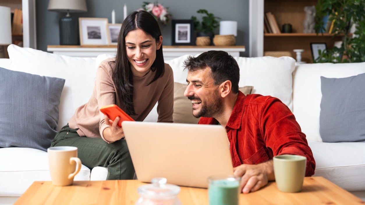 Cum arată raportul de la Biroul de Credit? Vezi cum poți obține profilul de creditare online